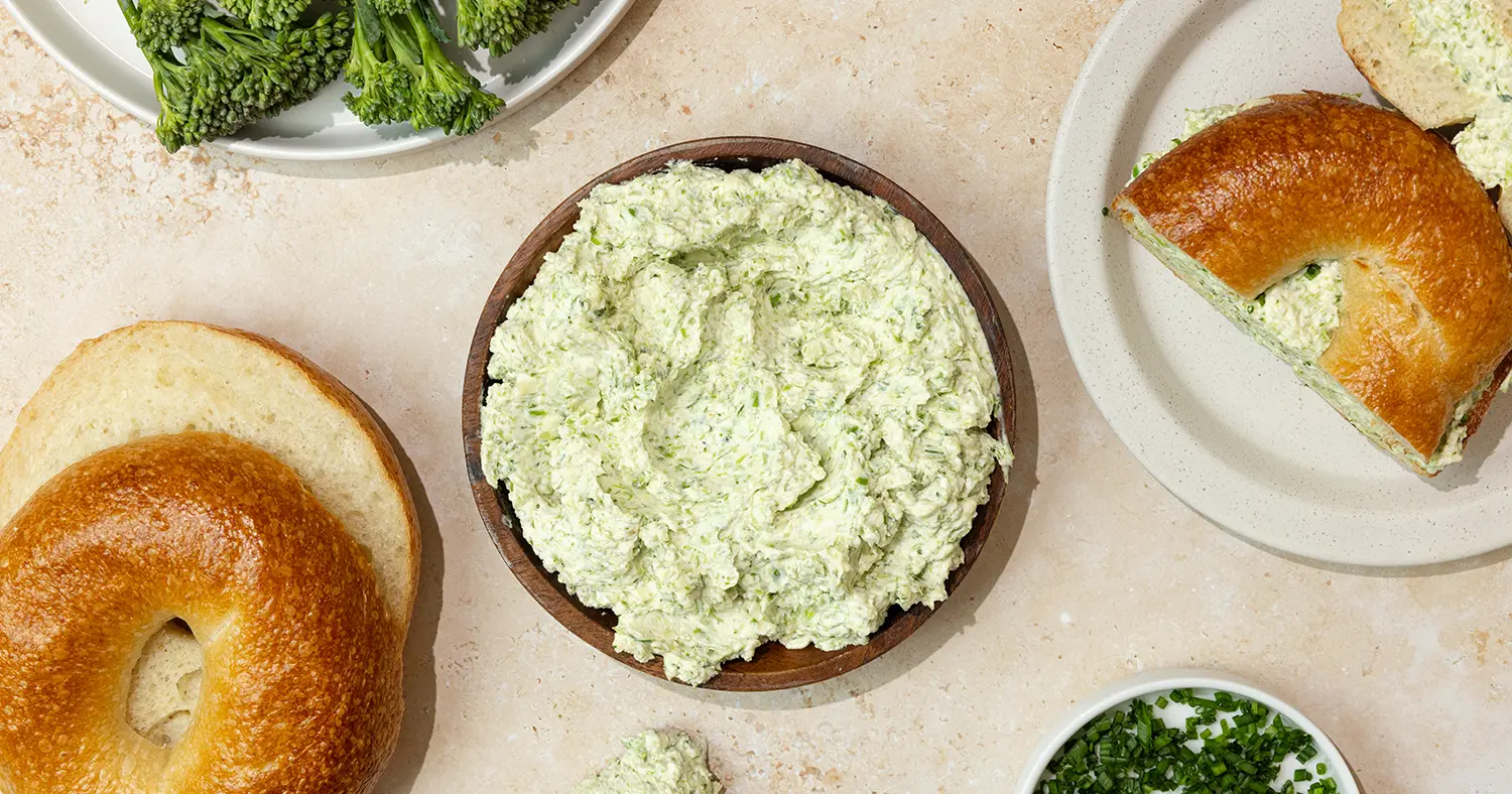 Bimi® Baby Broccoli &amp; Cheddar Bagel Schmear